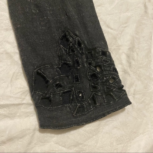 Free People Grey Long Sleeve Lace Detail Top Slub Knit Distressed Size Sm - Picture 6 of 8